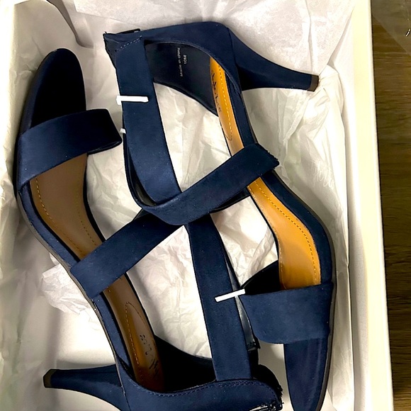 Style & Co. - Picture 5 of 5